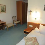 Gaeste- Und Tagungshaus Maria Trost 3*