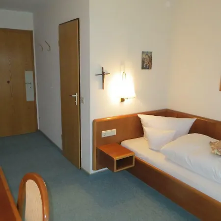 Gäste- Und Tagungshaus Maria Trost Hotel