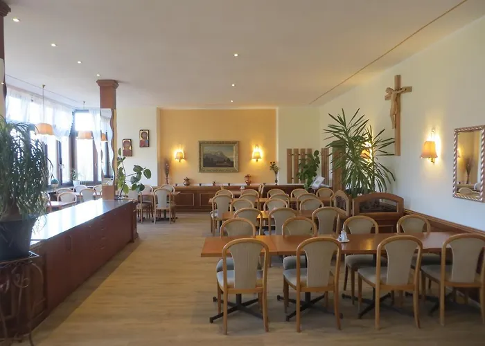 Gaeste- Und Tagungshaus Maria Trost Hotel